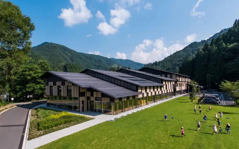 A New Relationship Between Architecture and Craft, as Envisioned by Kengo Kuma and Nakagwa