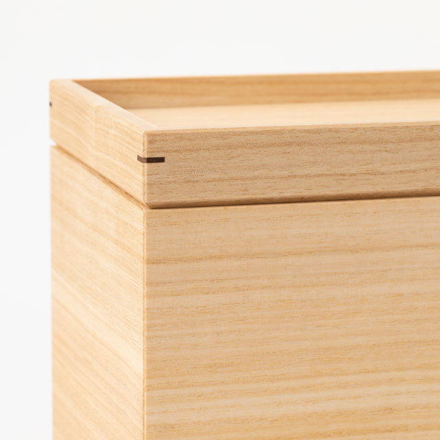 Moisture-Regulating Paulownia Food Storage Box